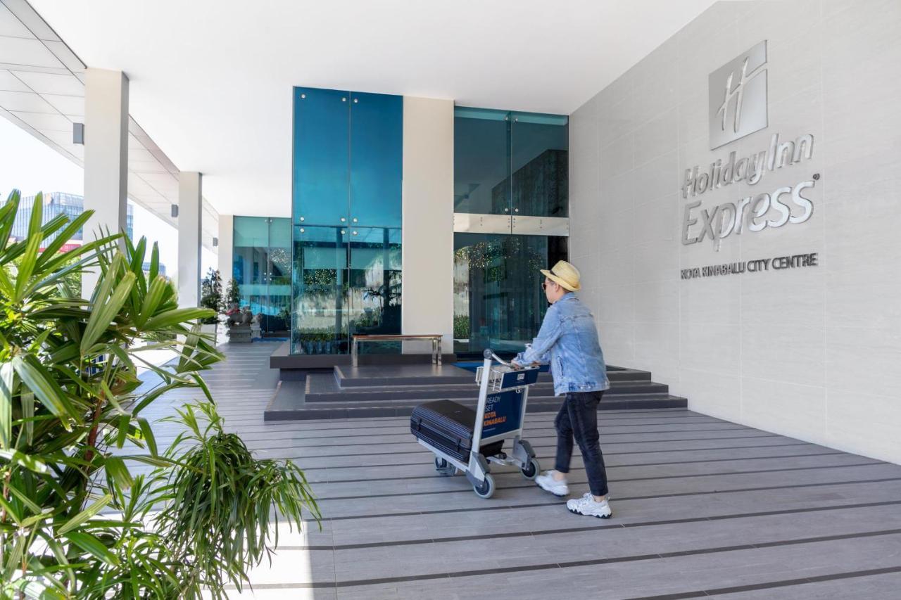 Holiday Inn Express Kota Kinabalu City Centre By Ihg Kültér fotó